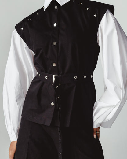 Studs Set in Black
