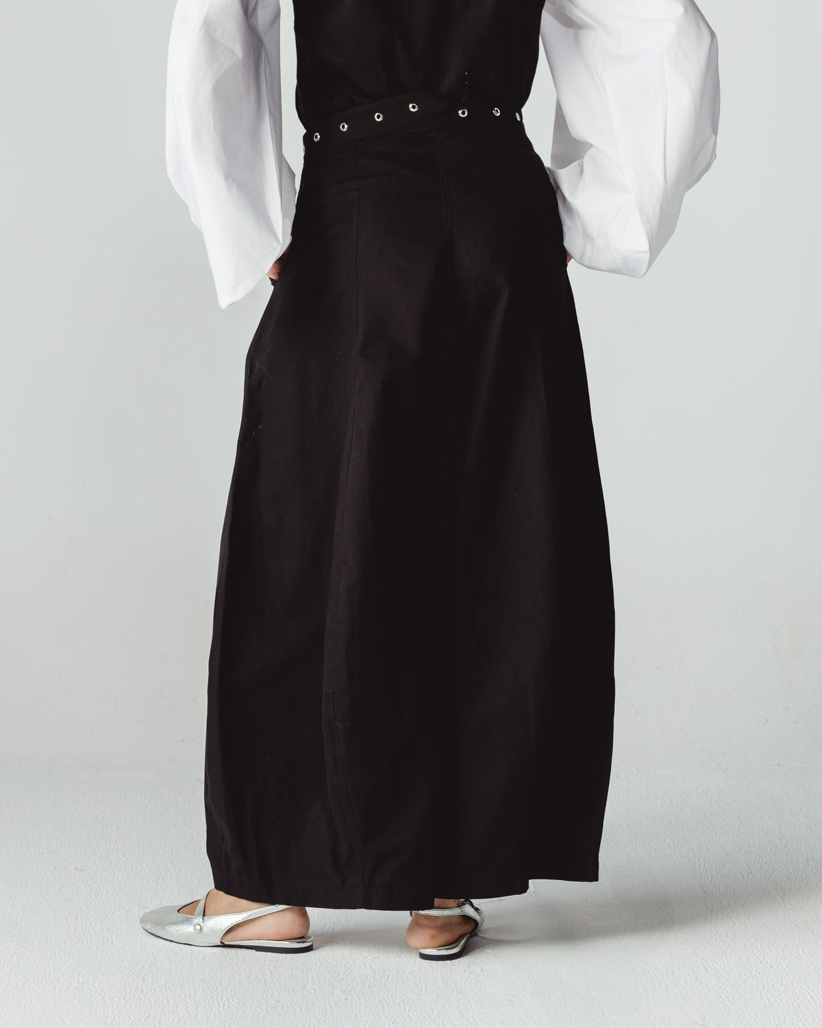 Studs Set in Black