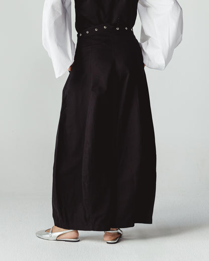 Studs Set in Black