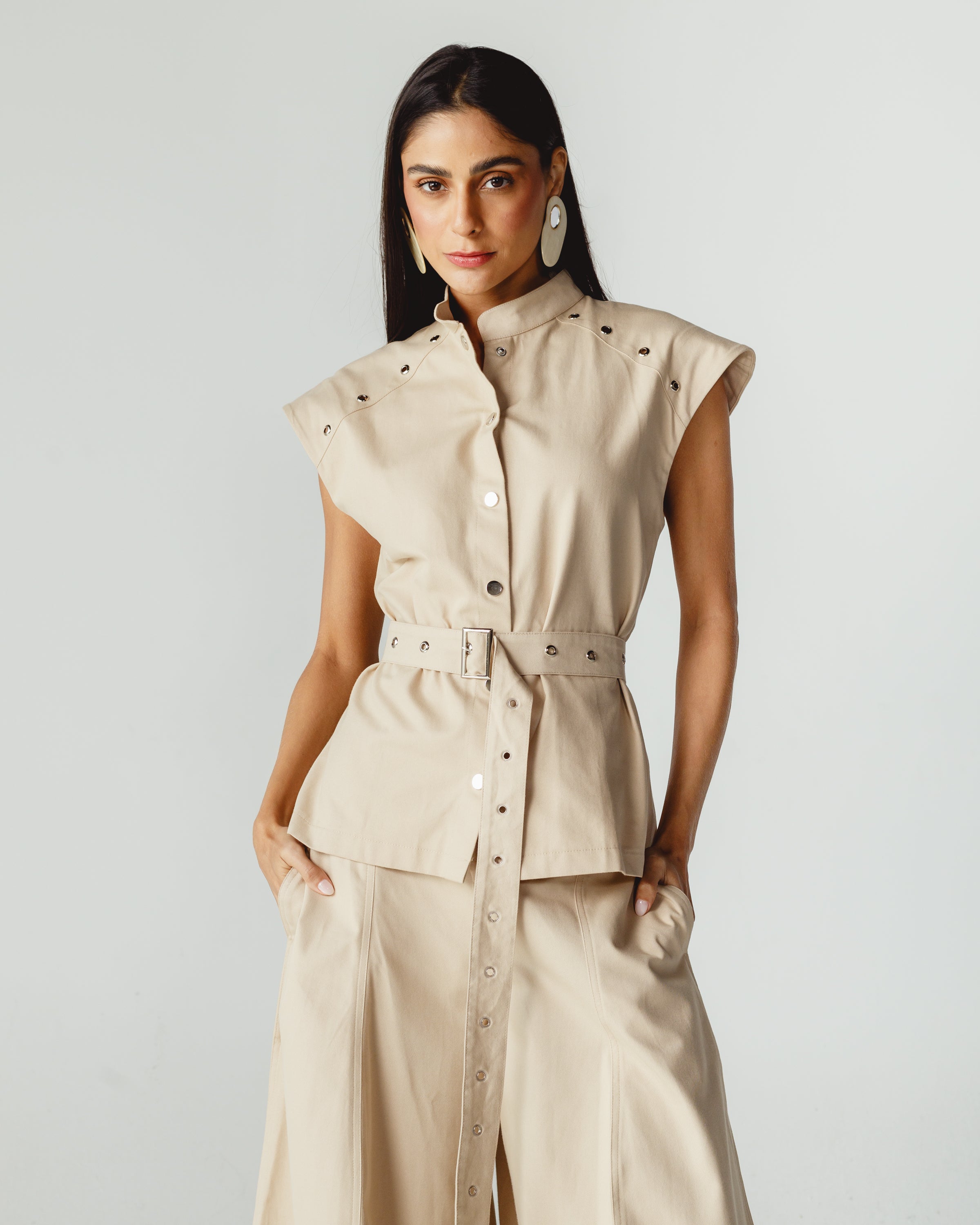 Studs Set in Beige