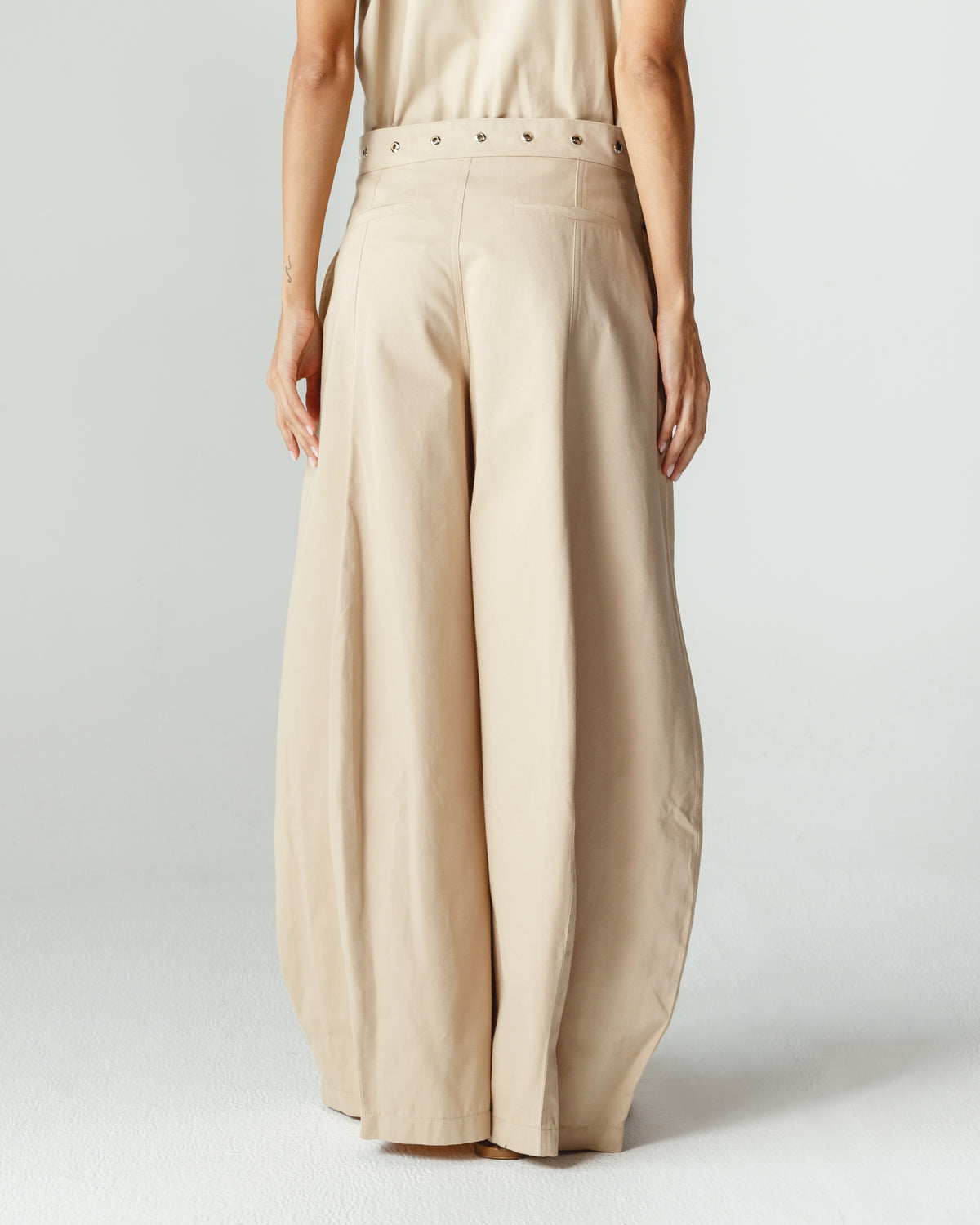 Studs Set in Beige