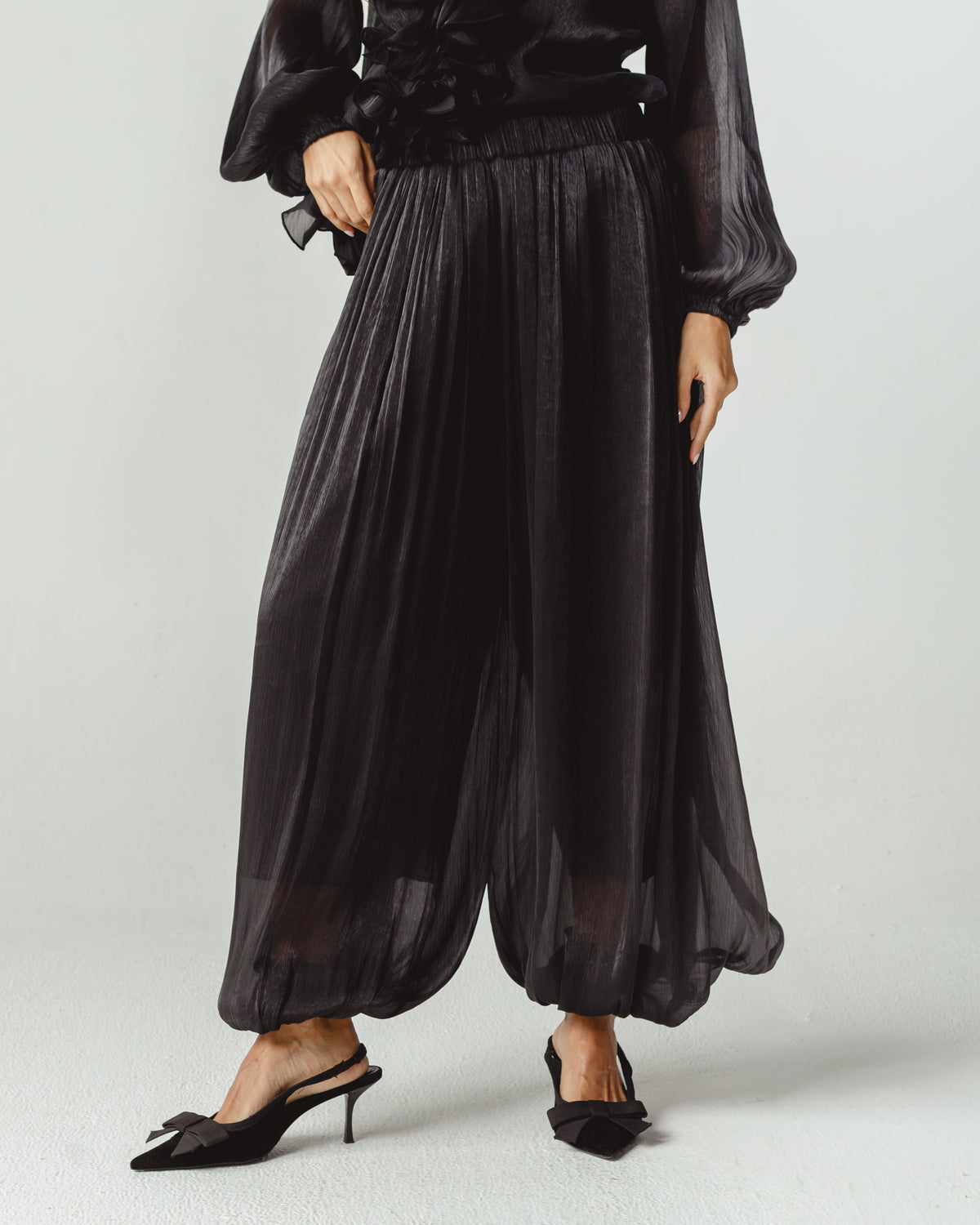 Ruffles Set in Black