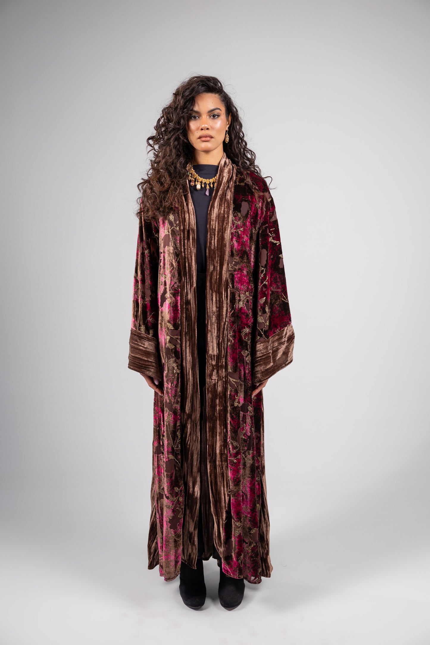 Najood Kaftan -Burgundy