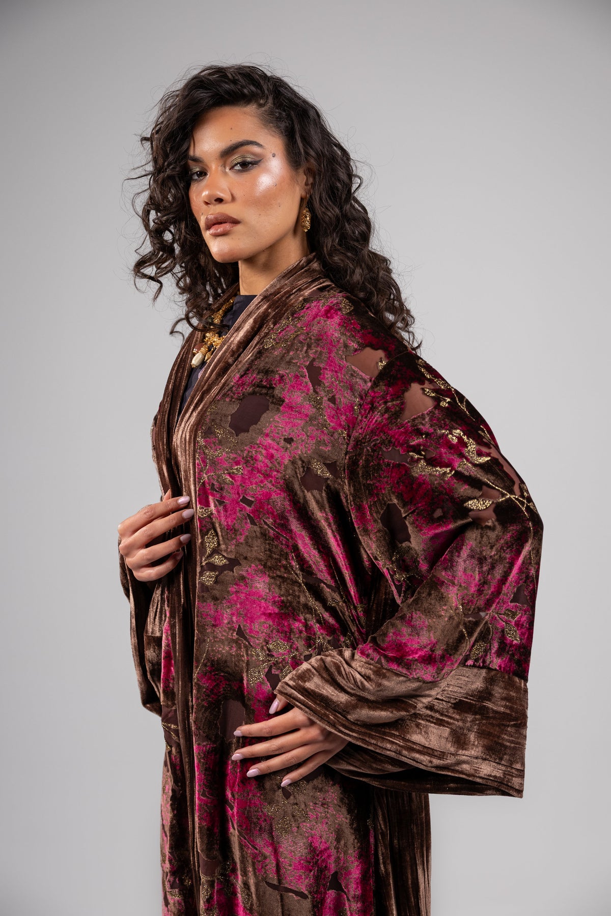Najood Kaftan -Burgundy