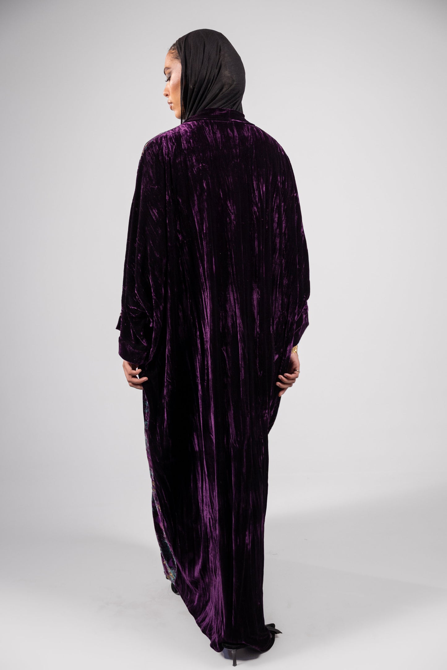 Lujain Kaftan - Dark Purple