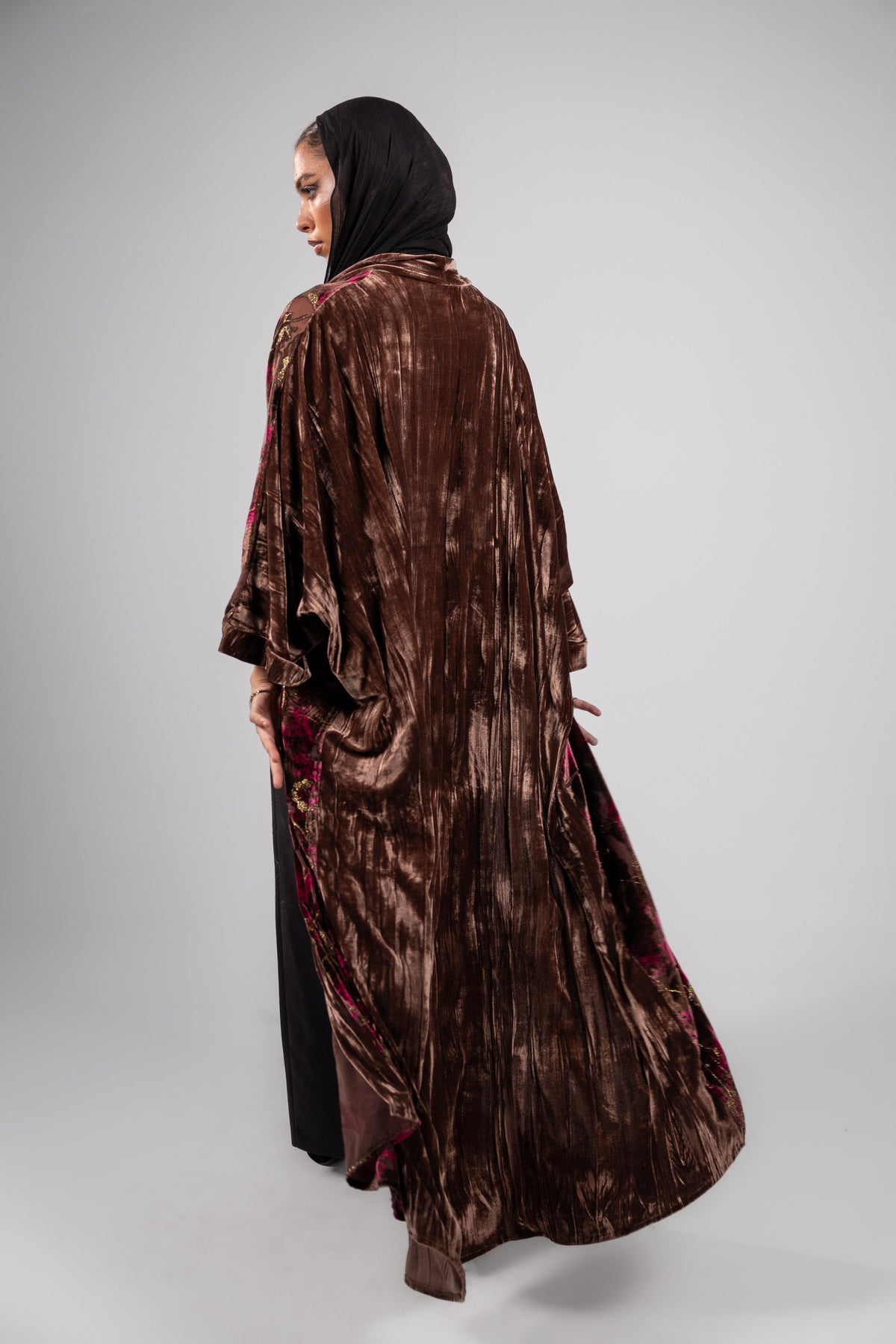 Lujain Kaftan -Burgundy