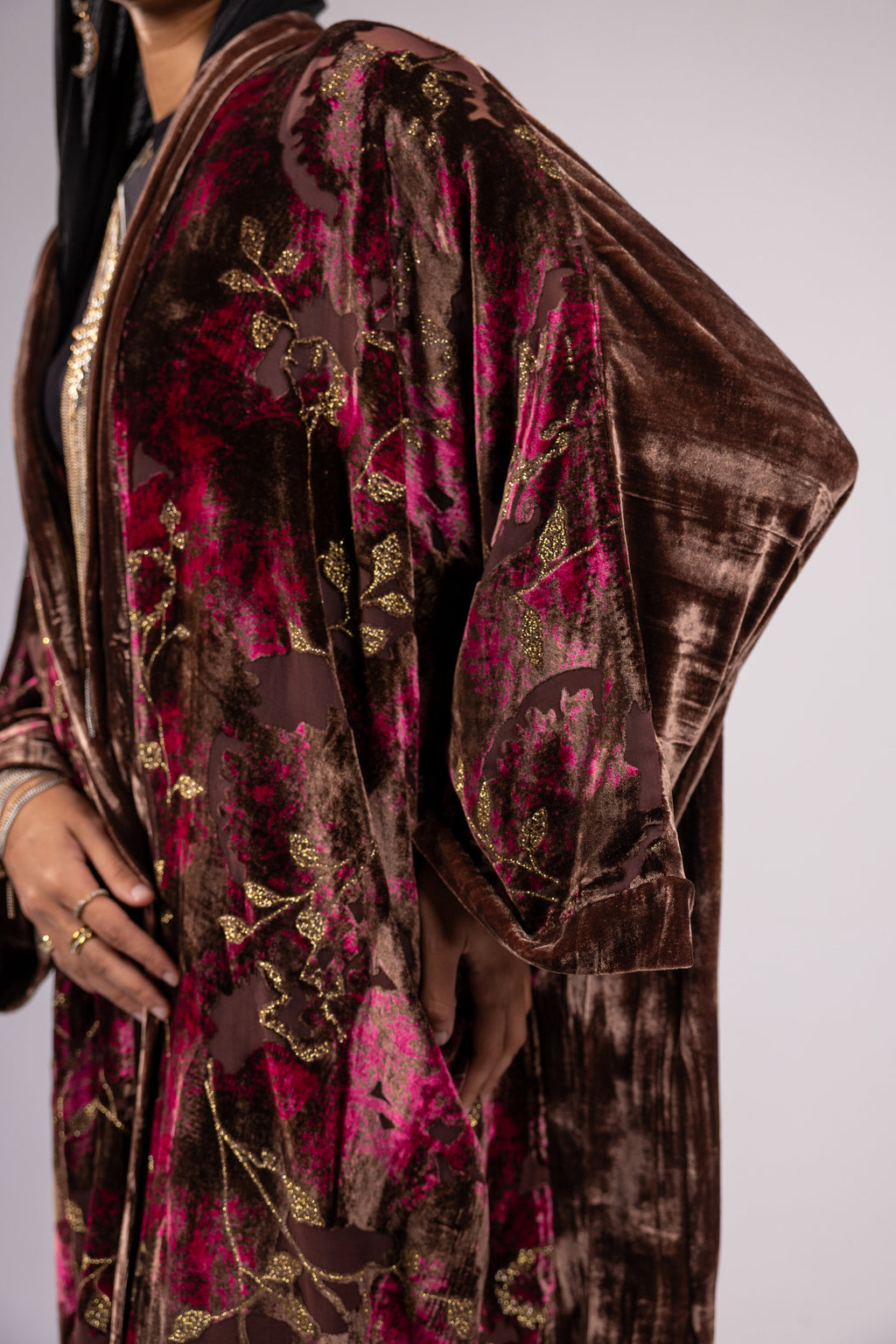 Lujain Kaftan -Burgundy