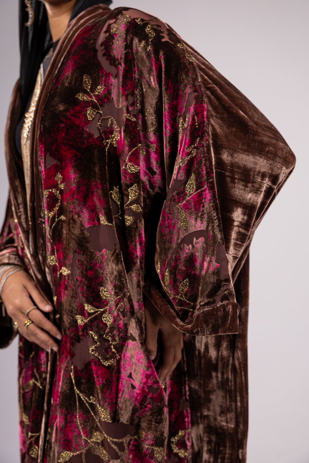 Lujain Kaftan -Burgundy