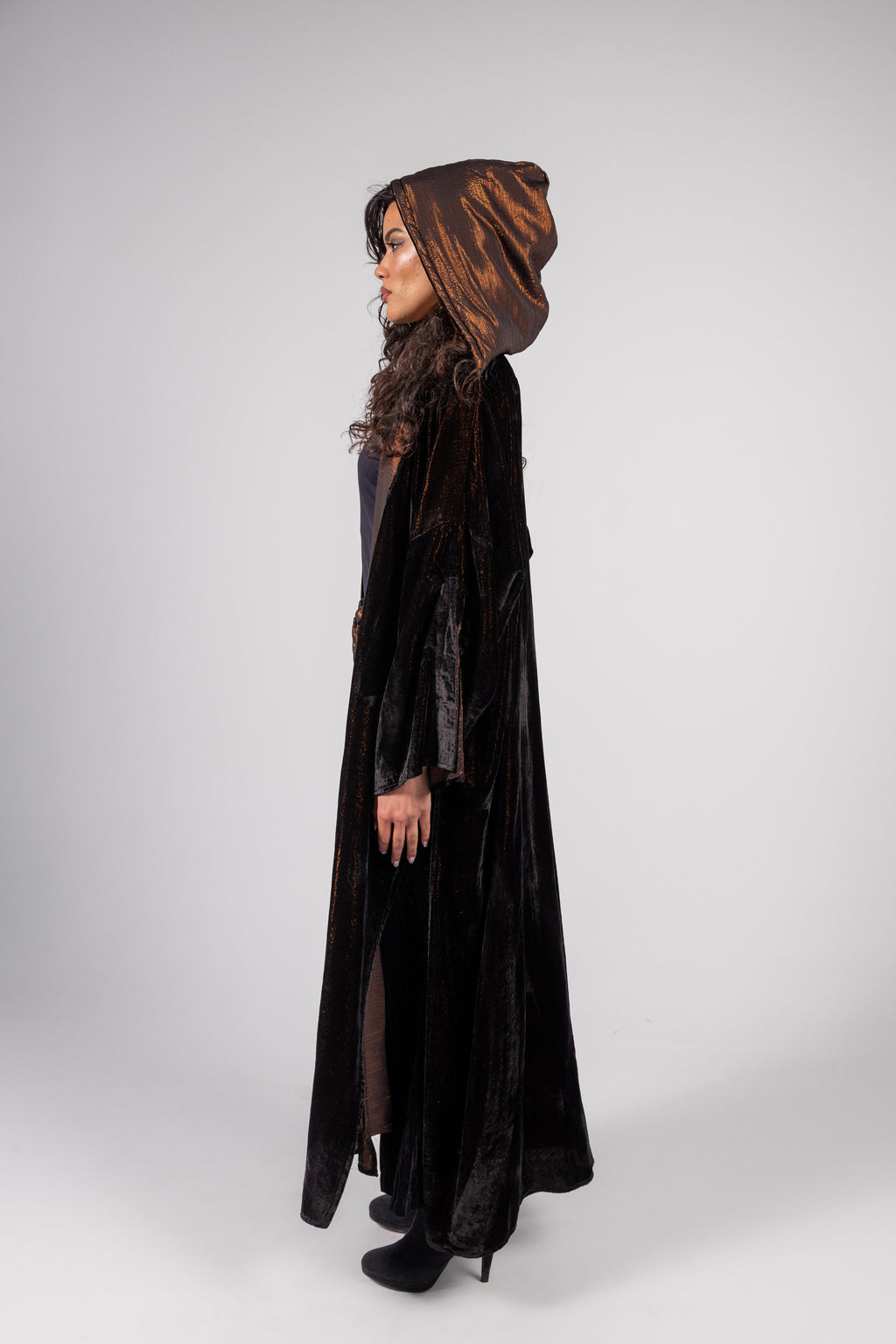 Anoud Kaftan -Black in Copper