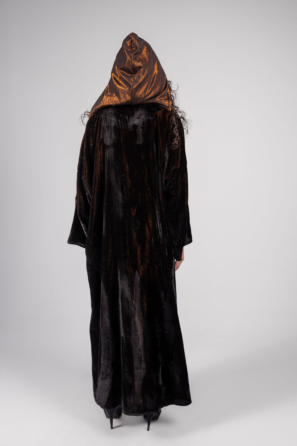 Anoud Kaftan -Black in Copper