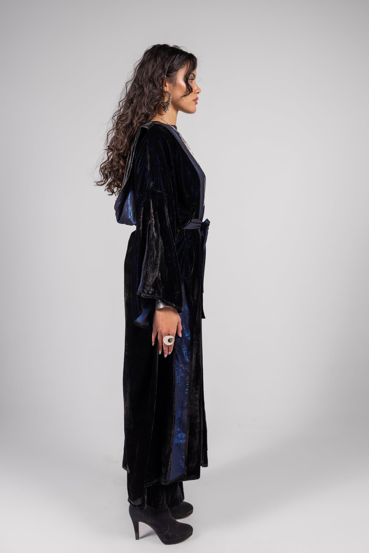 Anoud Kaftan -Black in Blue