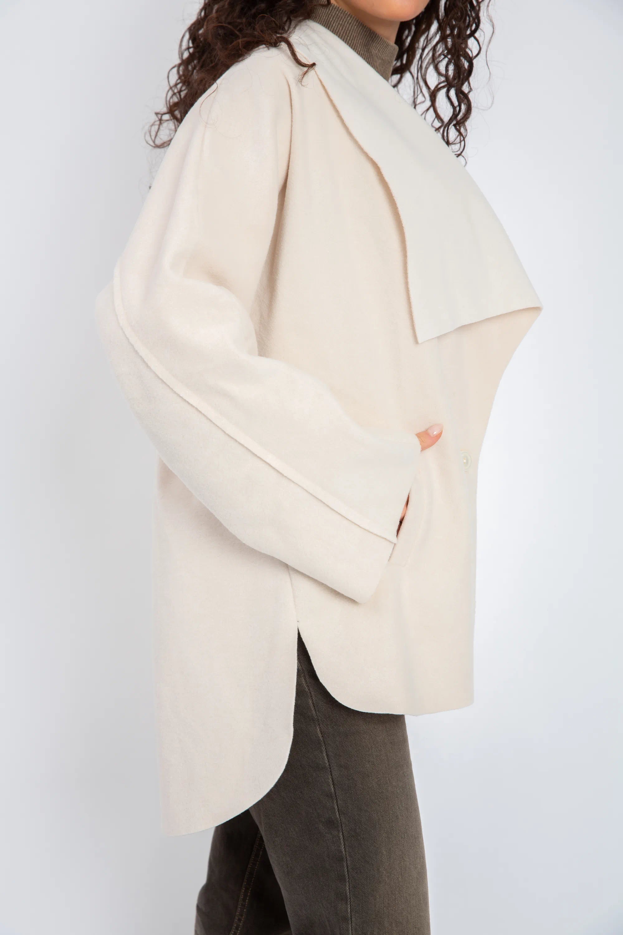 Supreme Jacket -Beige
