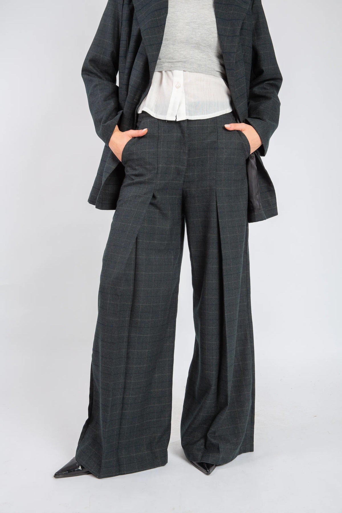 Pinnacle suit -Olive